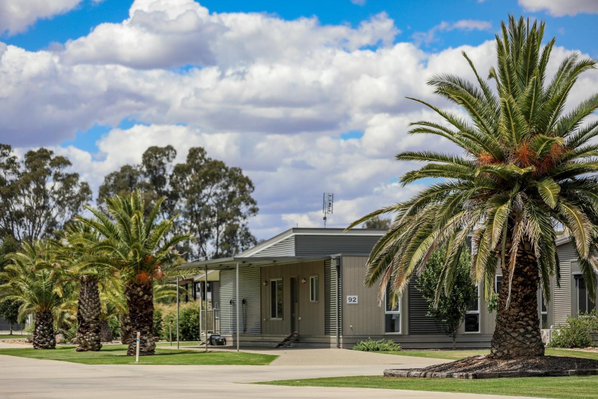 Discovery Parks - Moama Waters Екстериор снимка